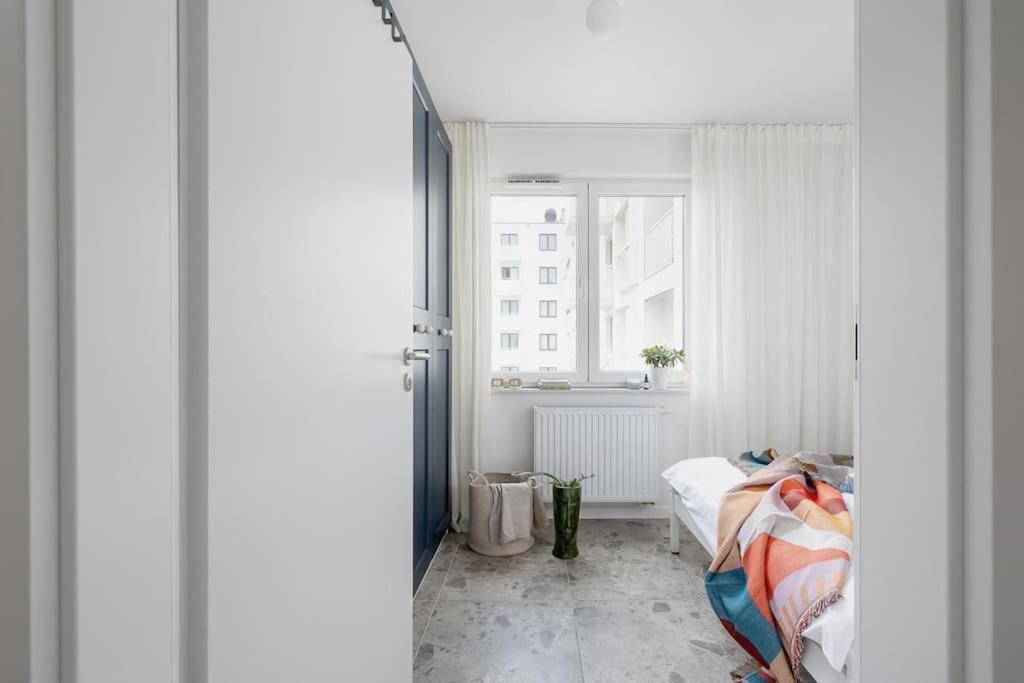 Apartment With Balcony, Private Parking - Bagry Lake - Goszczynskiego 1 Cracovia Exterior foto